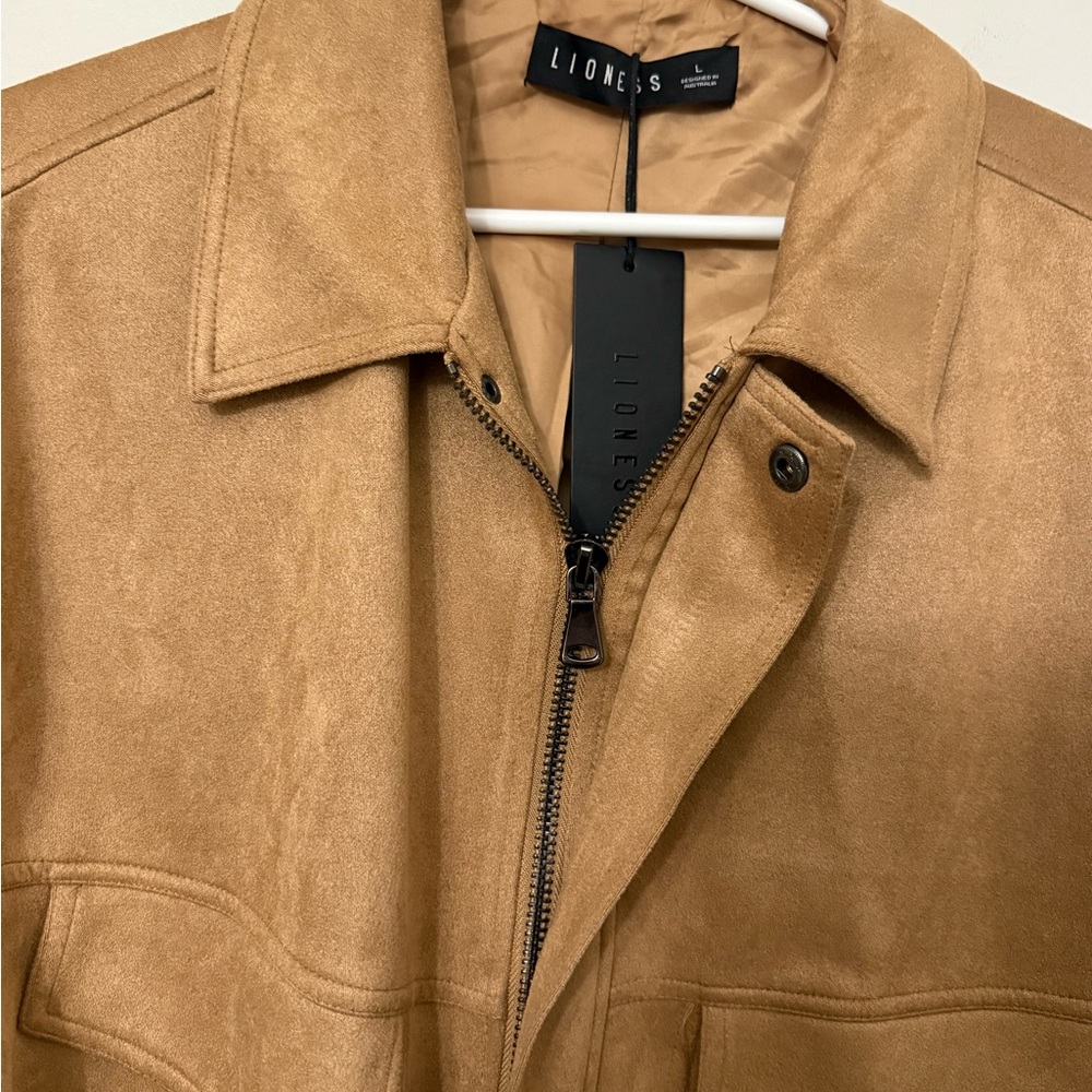 Lioness Palm desert faux suede oversized bomber jacket in “chocolate”(tan/camel) - Picture 7 of 8